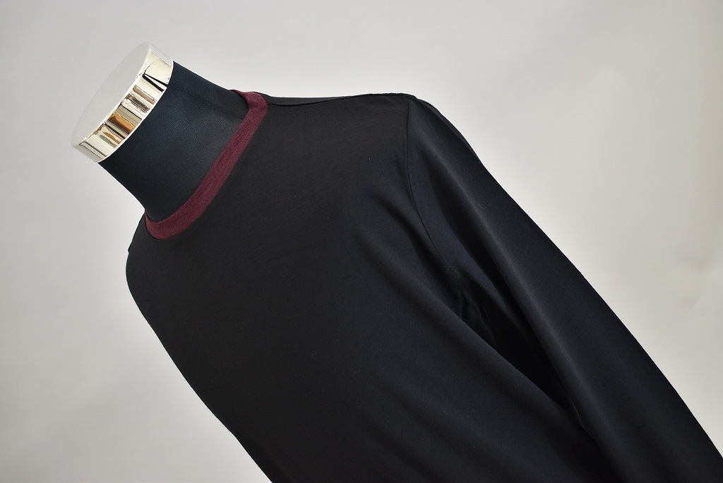 CW INNOCENT Original products 「極上ウール圧縮ニット クルーネック」　COLOR : BLACK/WINE RED