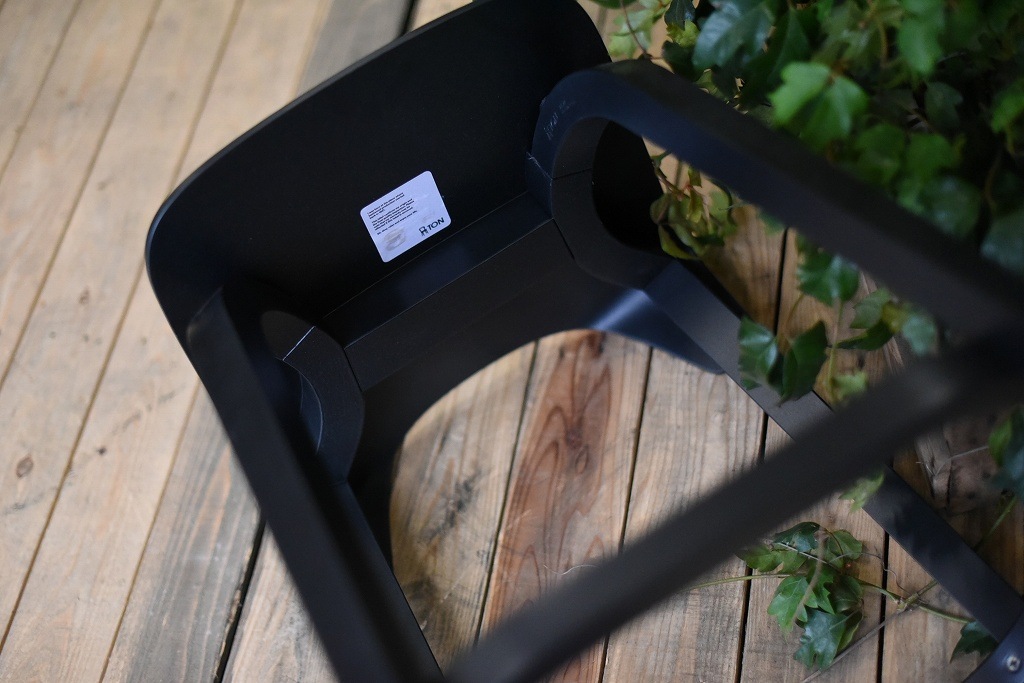 TON　BAR STOOL Leaf　371438　ブラック　ナチュラル