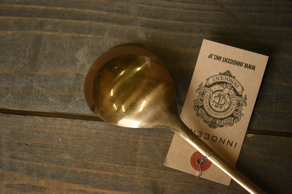 104479  ヴィンテージ　　真鍮製　サーバースプーン　ブラス　英国 MADE IN ENGLAND