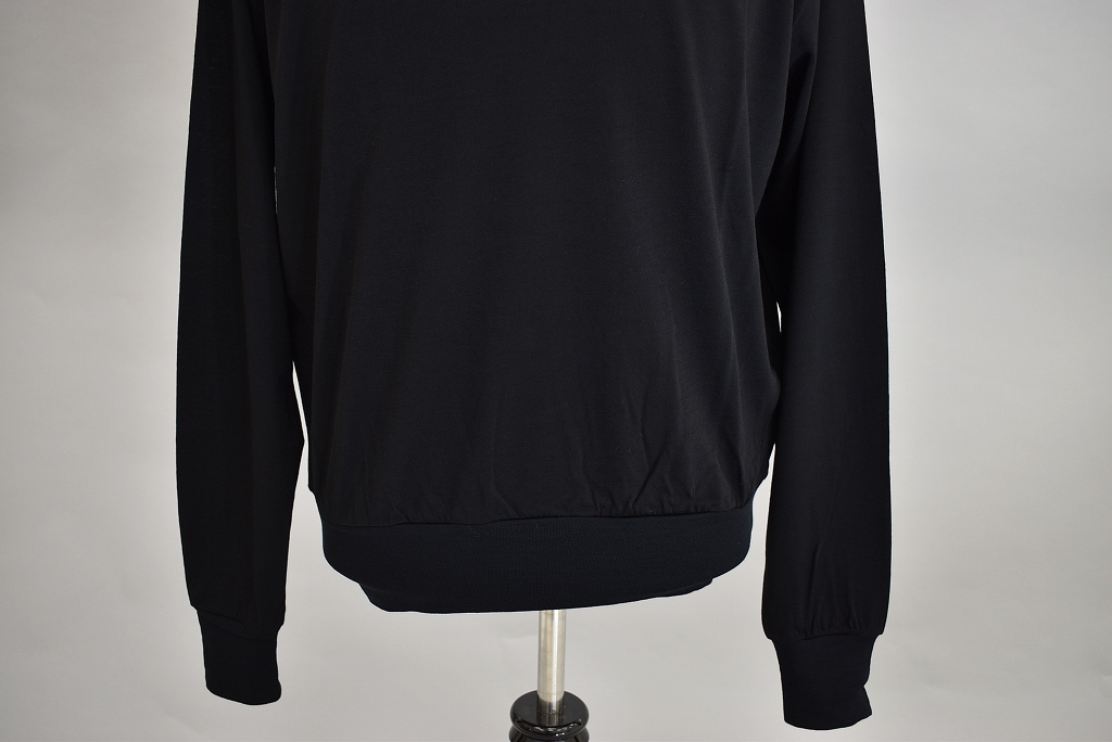 TB INNOCENT Original products 「極上ウール圧縮ニット タートルネック」　COLOR : BLACK/BLACK