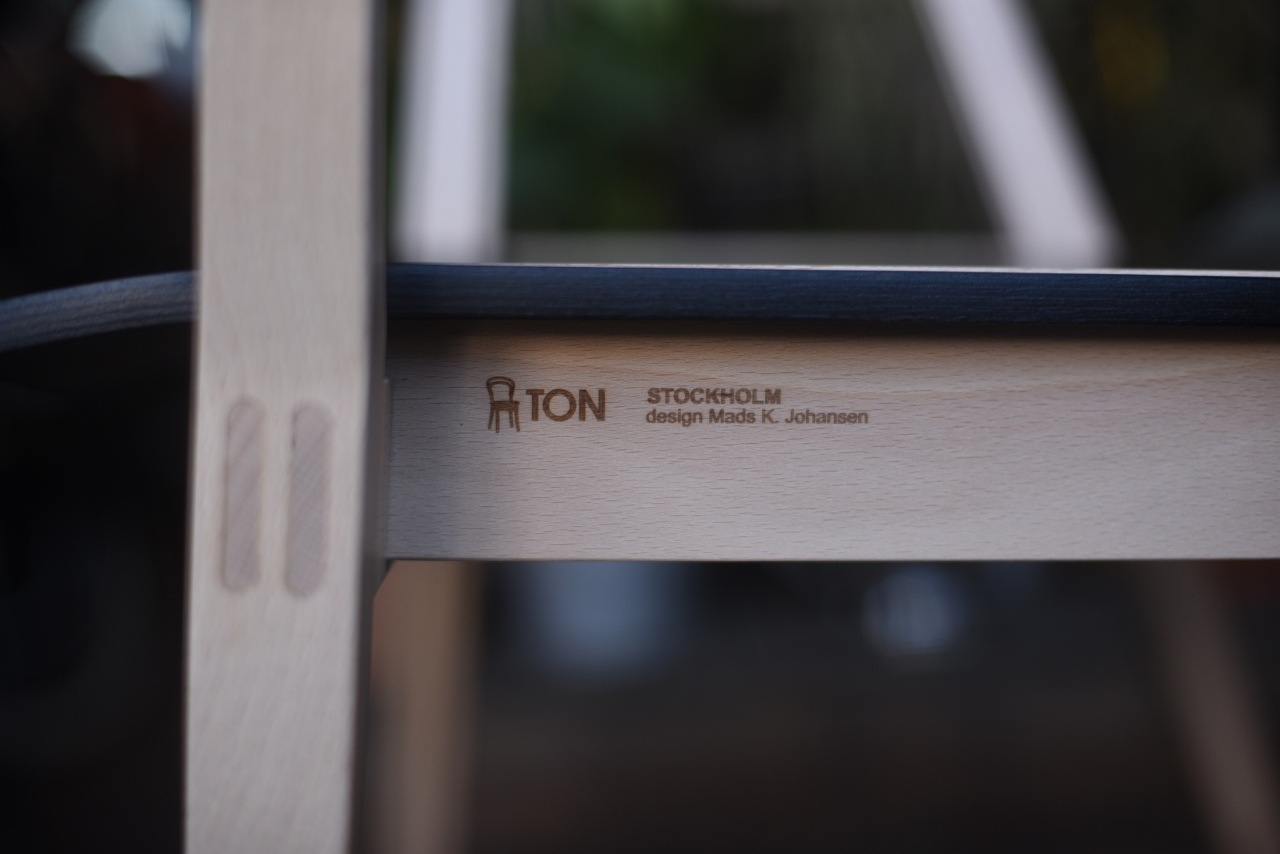 TON ARM CHAIR STOCK HOLM 321700