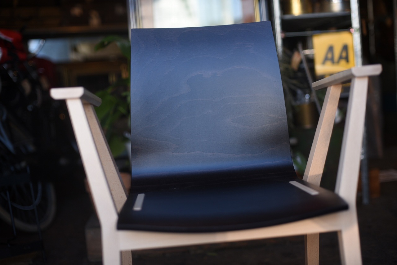 TON ARM CHAIR STOCK HOLM 321700
