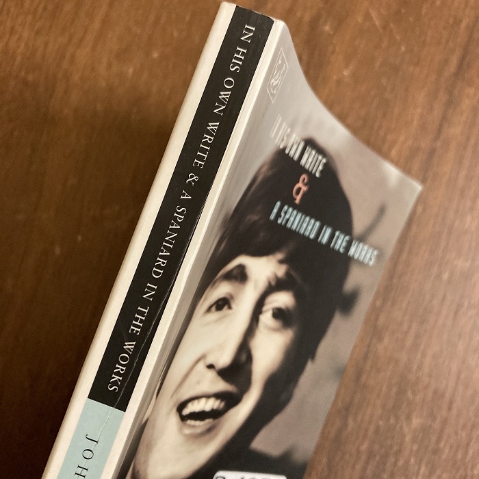 B4156　「IN HIS OWN WRITE & A SPANIARD IN THE WORKS  JOHN LENNON PINLICO」英国音楽書籍