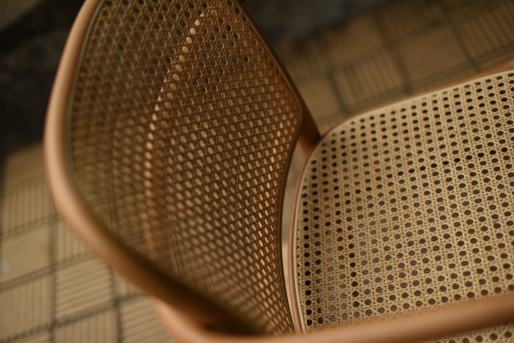 TON　ARM CHAIR　No.811　325811
