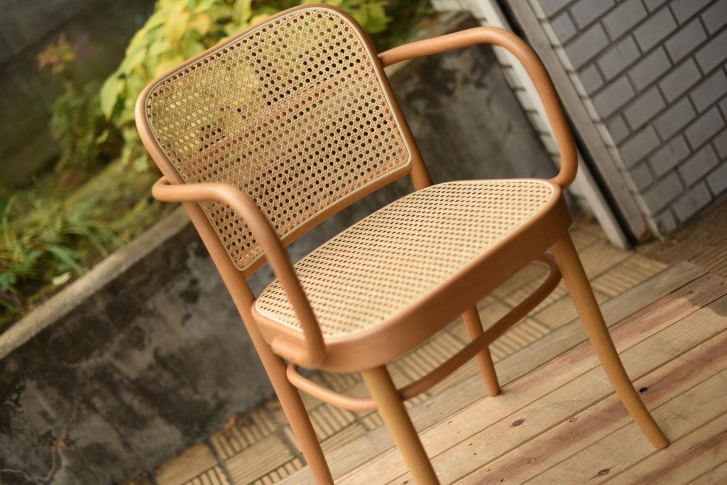 TON　ARM CHAIR　No.811　325811
