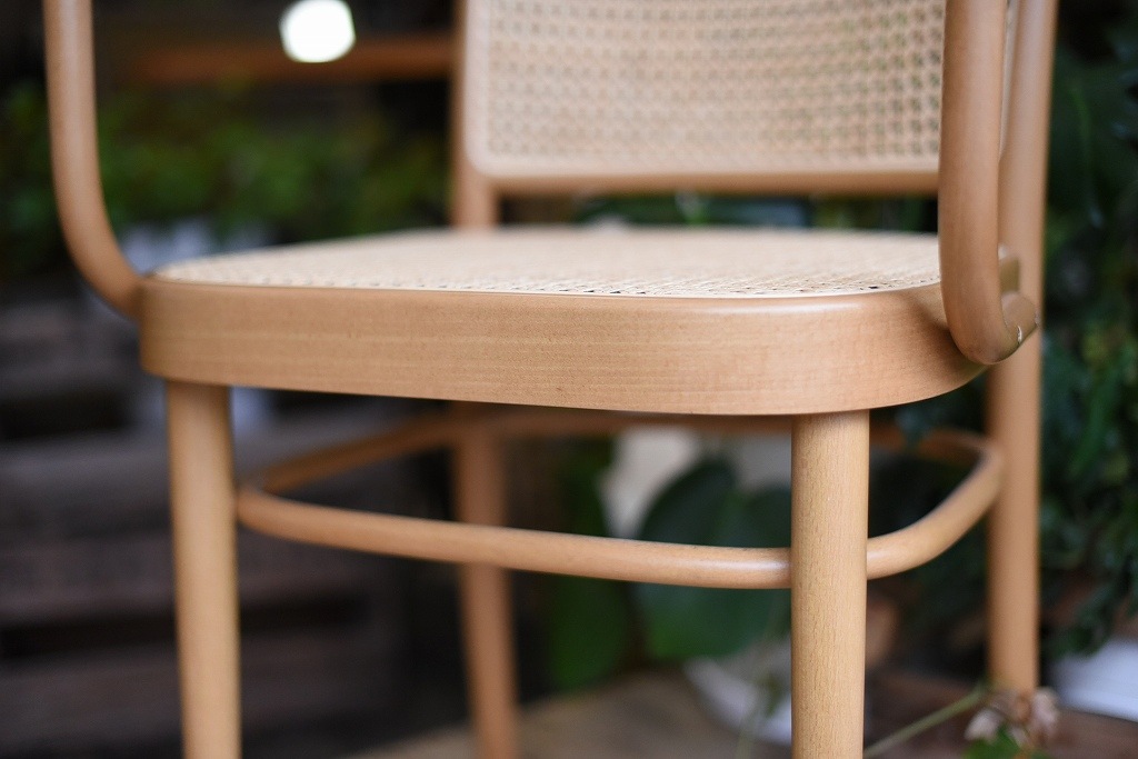 TON　ARM CHAIR　No.811　325811