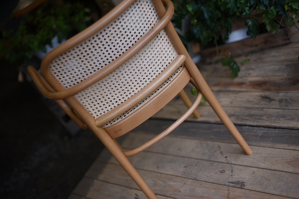 TON　ARM CHAIR　No.811　325811