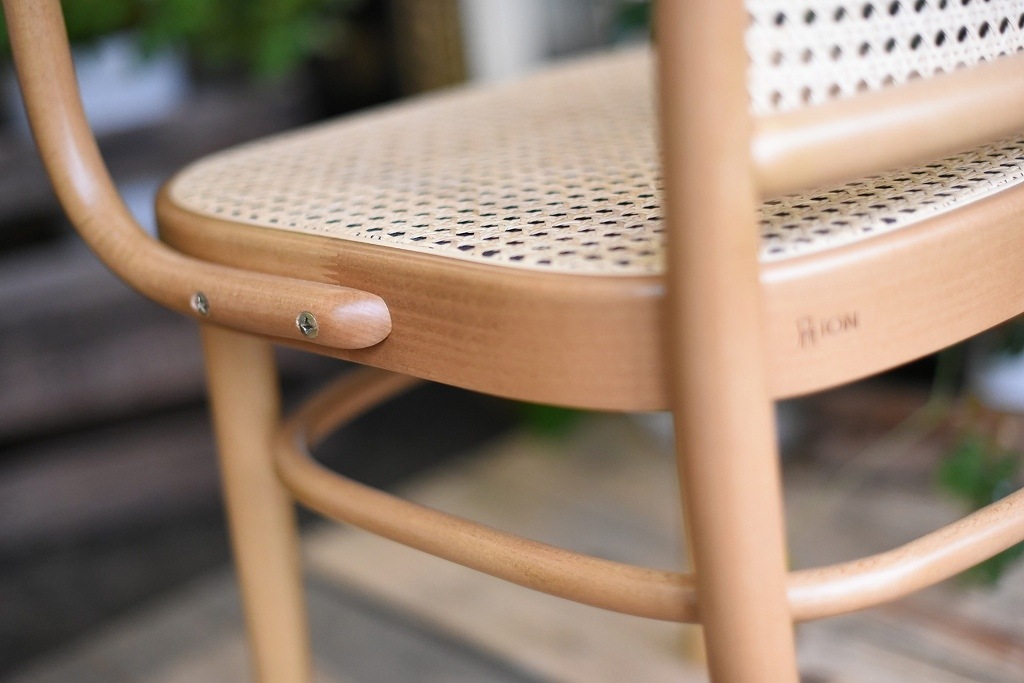TON　ARM CHAIR　No.811　325811