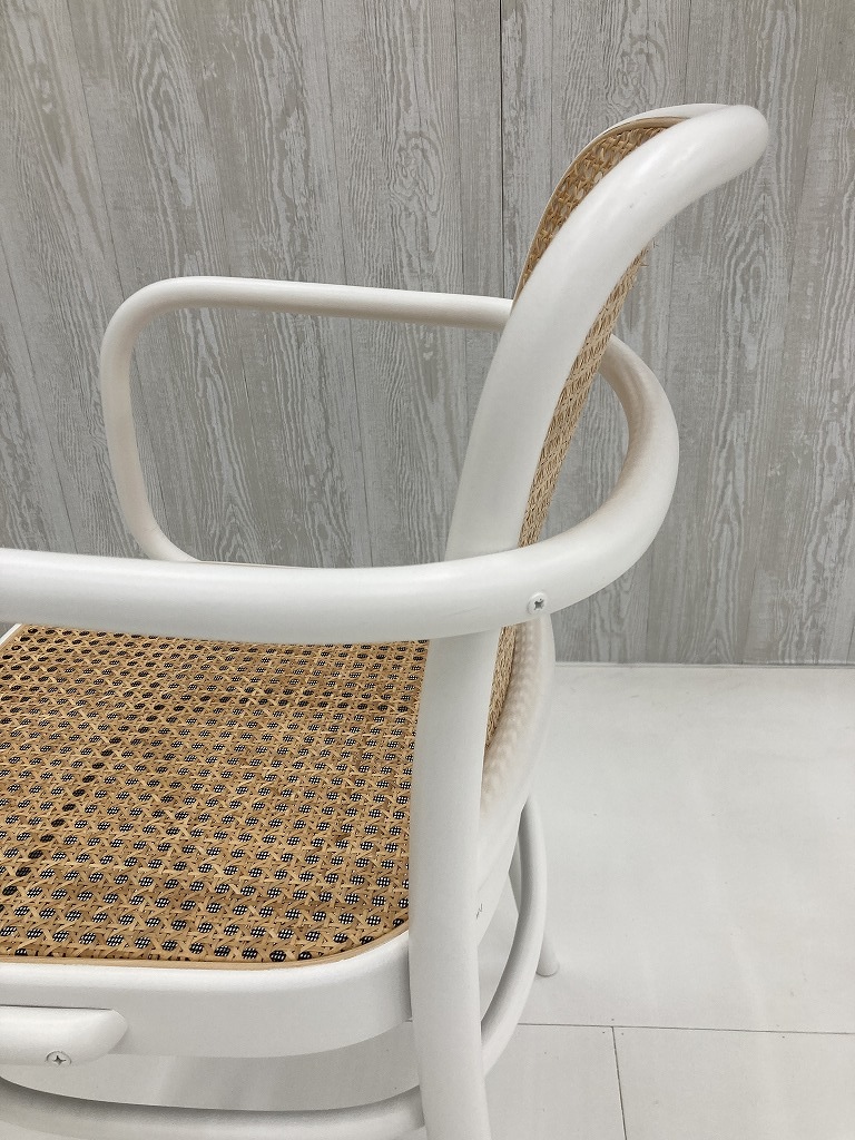 TON　ARM CHAIR　No.811　325811