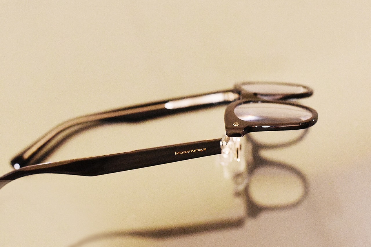 RF-B フリップリーディンググラス　「RAWGUN」 BLACK INNOCENT Original Products