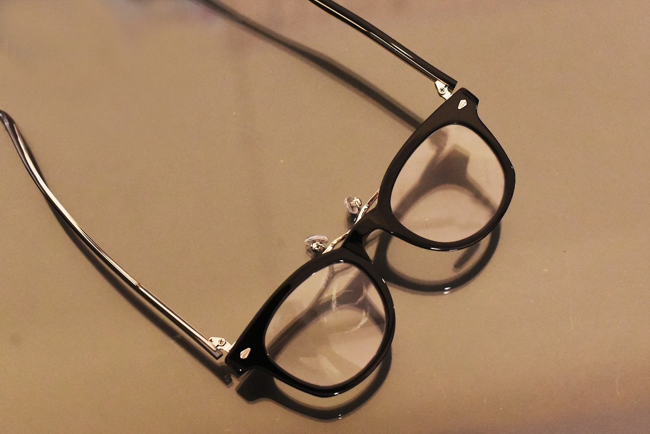 RF-B フリップリーディンググラス　「RAWGUN」 BLACK INNOCENT Original Products