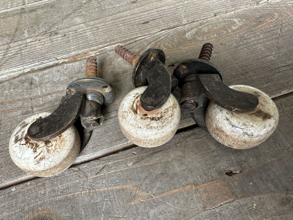 108438 ヴィンテージ キャスター タイヤ 3個セット