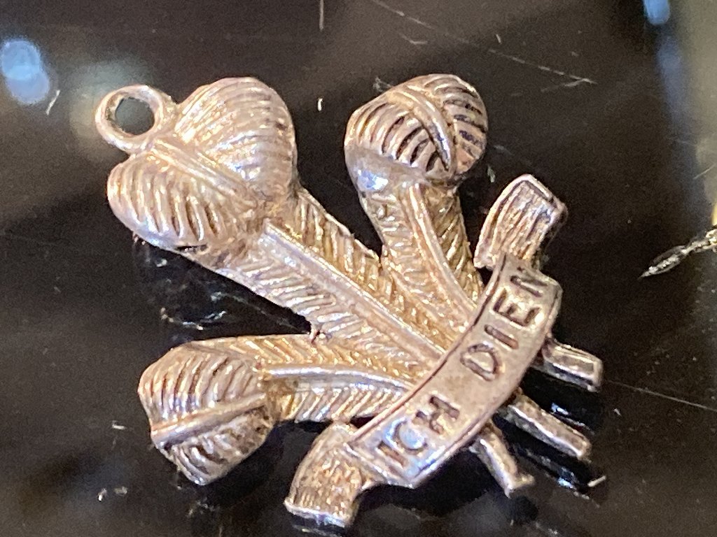 108659「ICH DIEN Prince of Wales Feather」 925 SILVER ジュエリー　MADE IN ENGLAND 