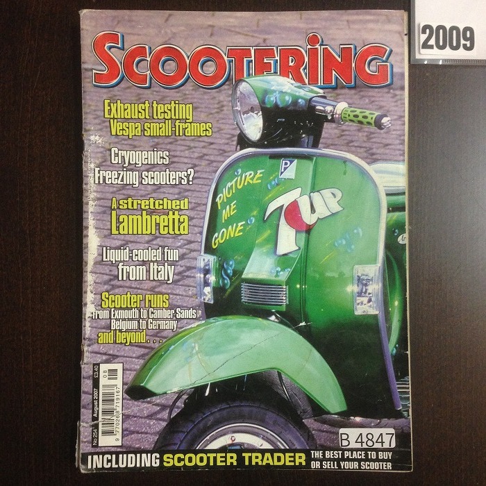 B4847　2009 「SCOOTERING」 ベスパ ランブレッタ  英国 旧車雑誌