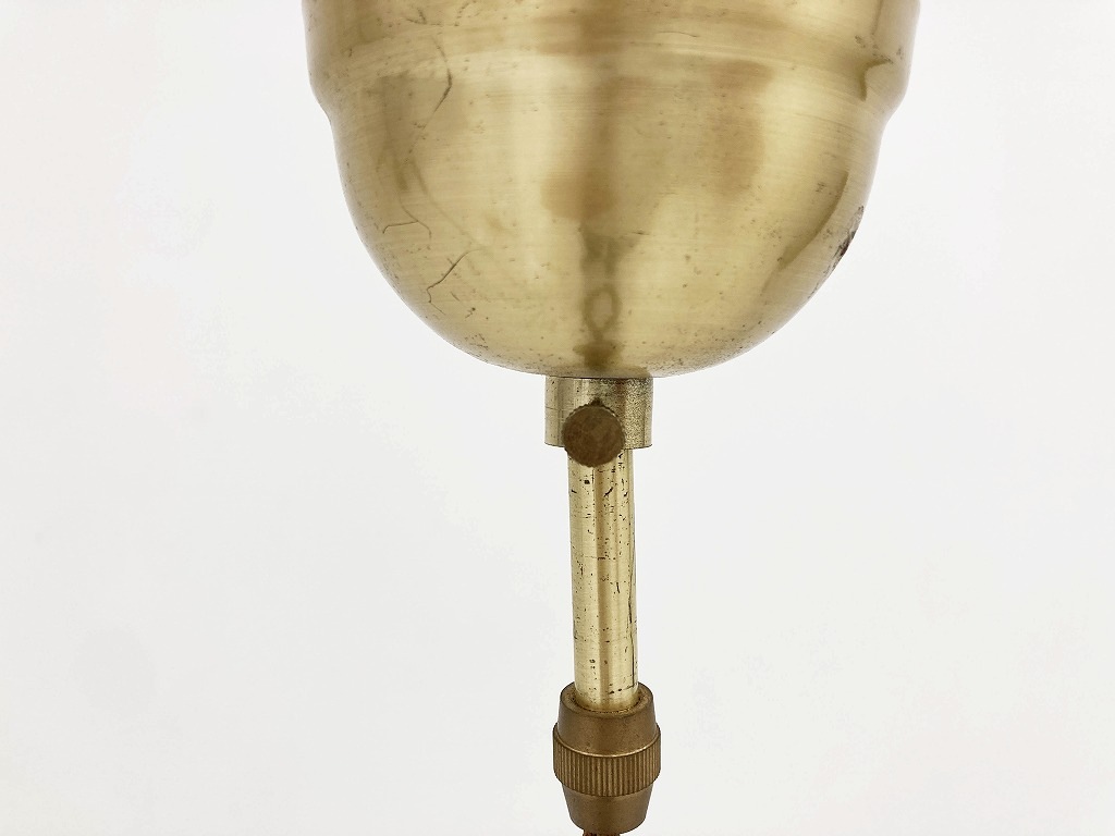 1686 ヴィンテージ 乳白色ガラス ランプ シェード フリル 真鍮製照明器具付属