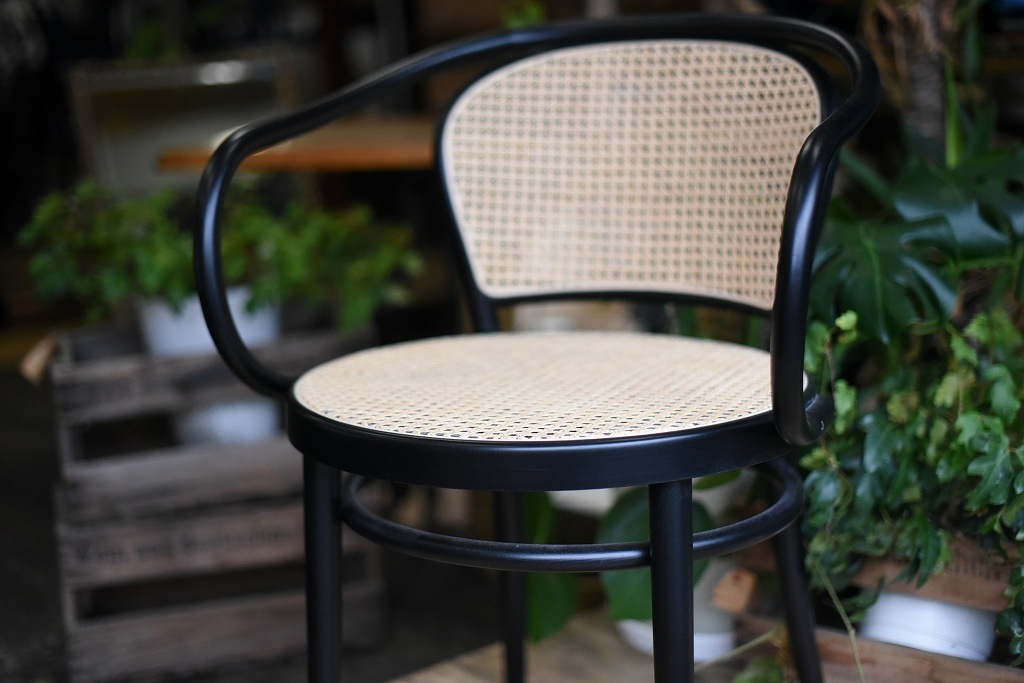 TON　ARM CHAIR　No.33　325033