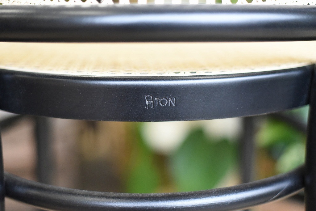 TON　ARM CHAIR　No.33　325033