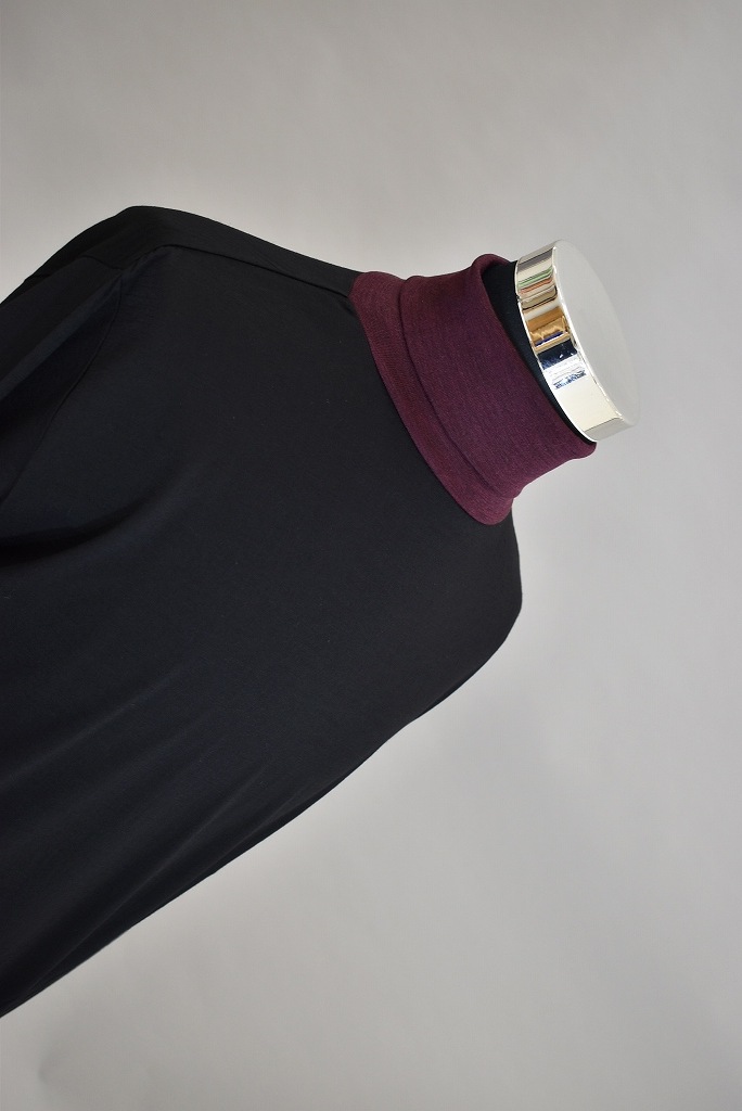 TW INNOCENT Original products 「極上ウール圧縮ニット タートルネック」　COLOR : BLACK/WINE RED