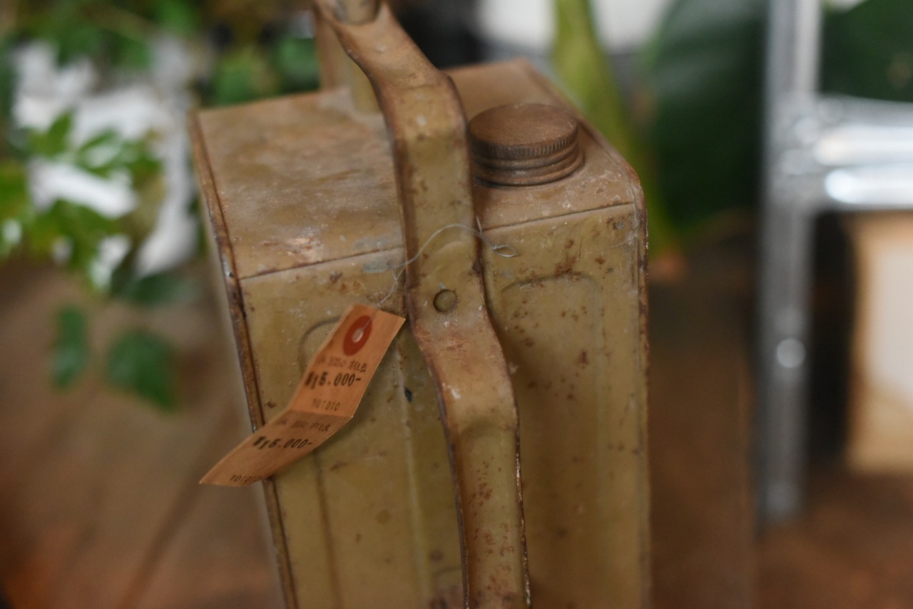 101010 ヴィンテージ 　オイル缶　ESSO エッソ