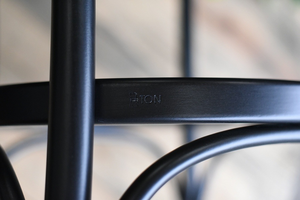 TON TABLE　No.252　421252　4M6252