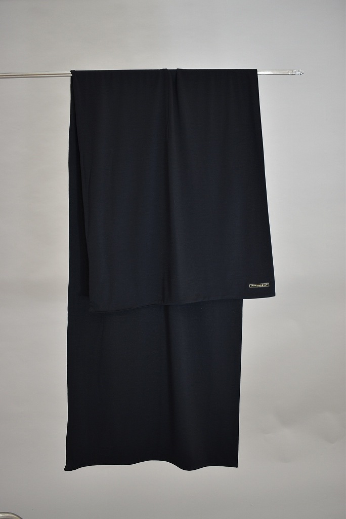 INNOCENT Original products 「極上ウール圧縮ニット ブランケット」　COLOR : BLACK