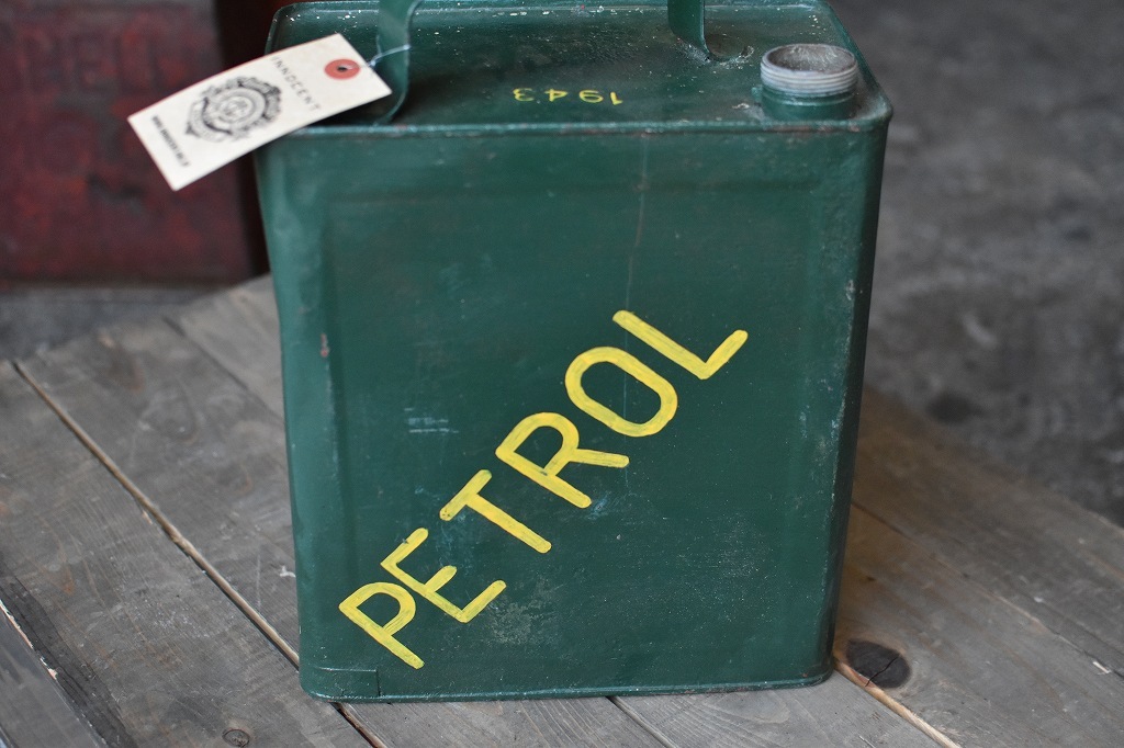 106742 英国製　  ガソリン缶