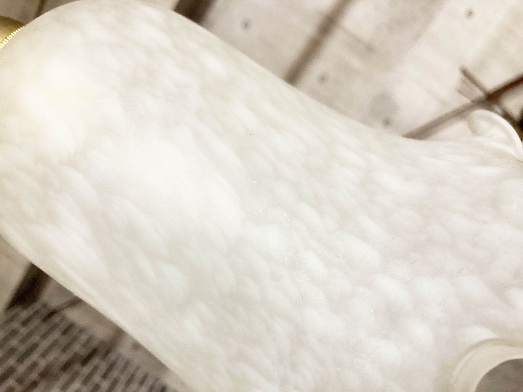 958 ヴィンテージ　乳白色ガラス ランプ シェード フリル 真鍮製照明器具付属