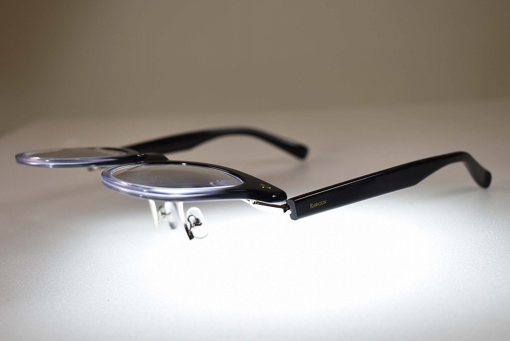 RF-G フリップリーディンググラス　「RAWGUN」 GRAY INNOCENT Original Products