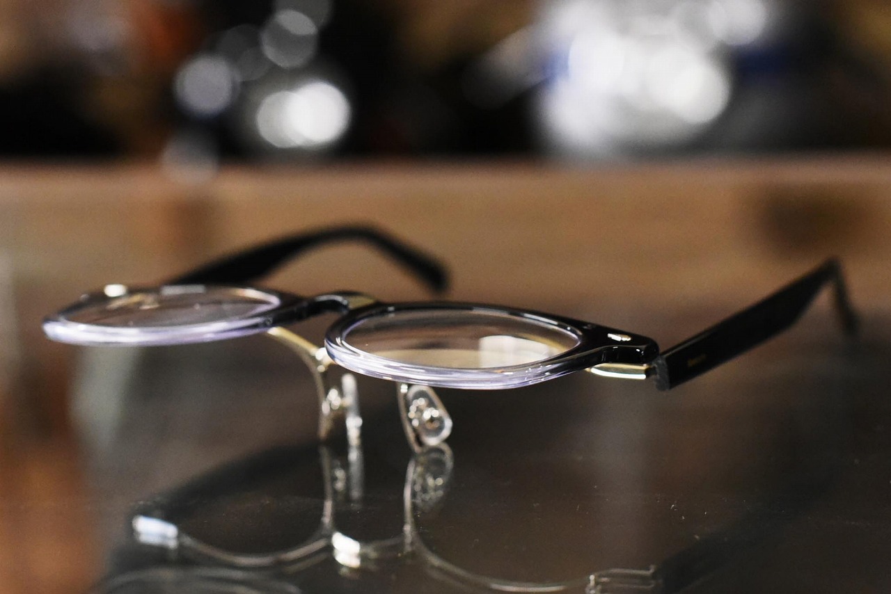 再入荷！ RF-G フリップリーディンググラス　「RAWGUN」 GRAY INNOCENT Original Products