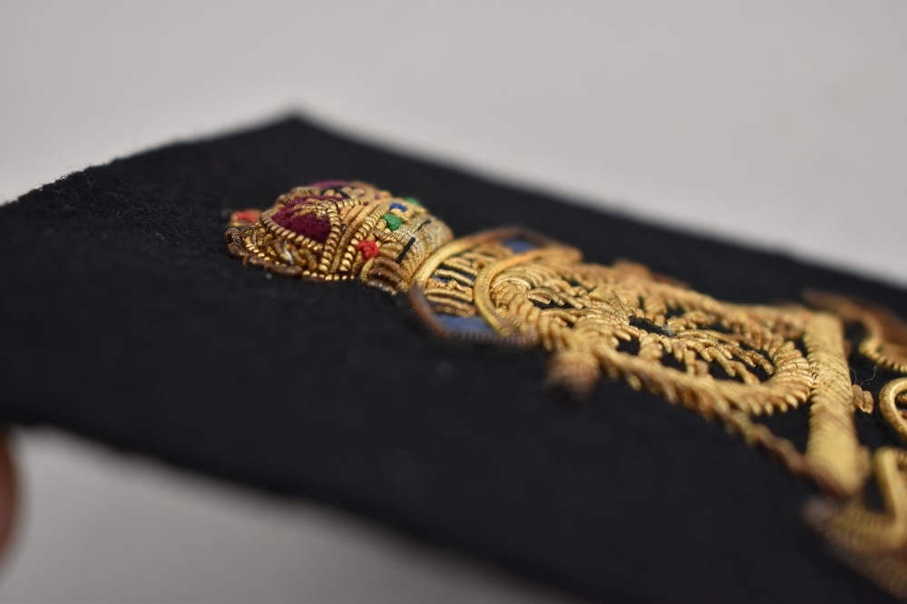 108513 「 Ubique Quofas Etgloria Ducunt」 パッチ MADE IN ENGLAND