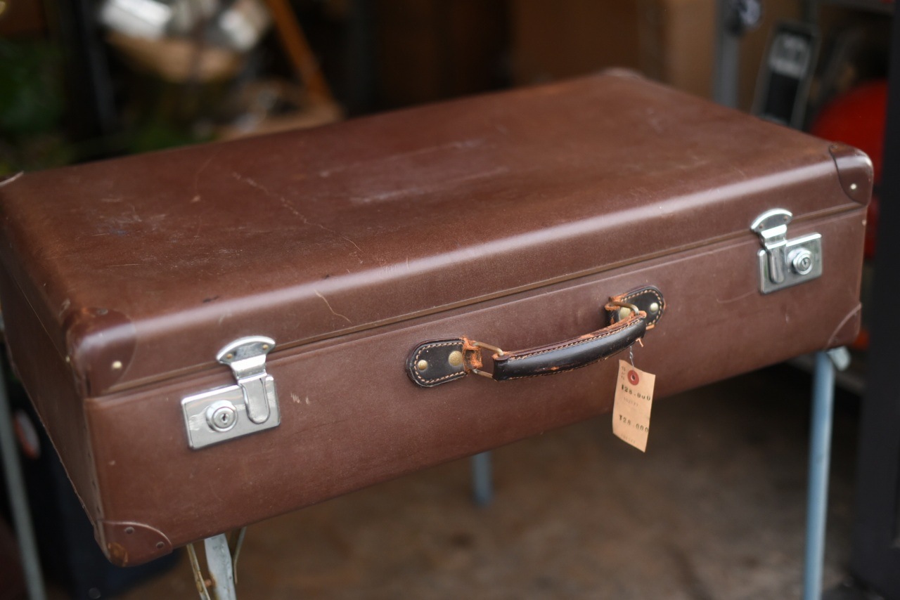 102177 UK ヴィンテージ グローブ・トロッター 「GLOBE TROTTER」 MADE