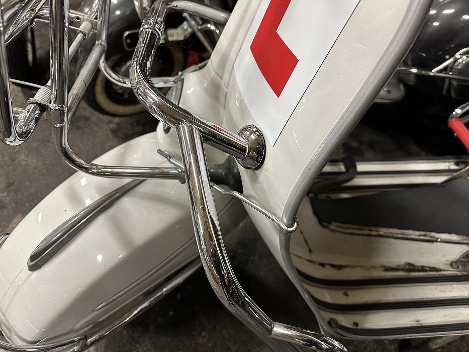 107458 ベスパ vespa ラージ用 PARIMOR AMS CUPPINI ITALY クラッシュ 