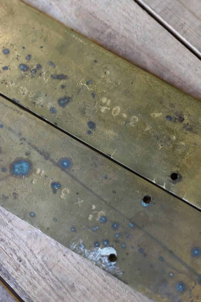 104917 ヴィンテージ　メトロポリタン=キャメル客貨車会社  真鍮製 プレート　ブラス　英国 MADE IN ENGLAND