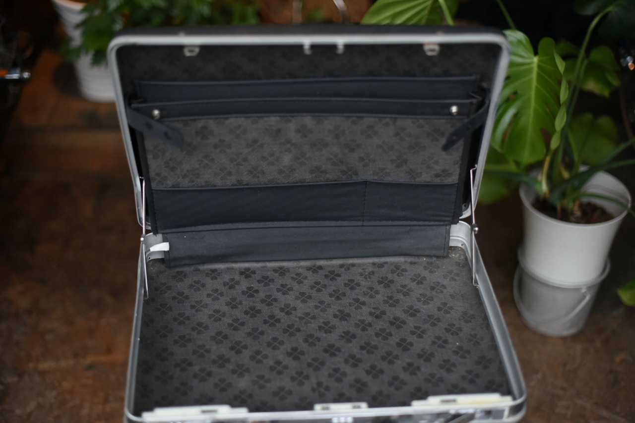 101234 UK ヴィンテージ　アタッシュケース　GOLDENMAN 　