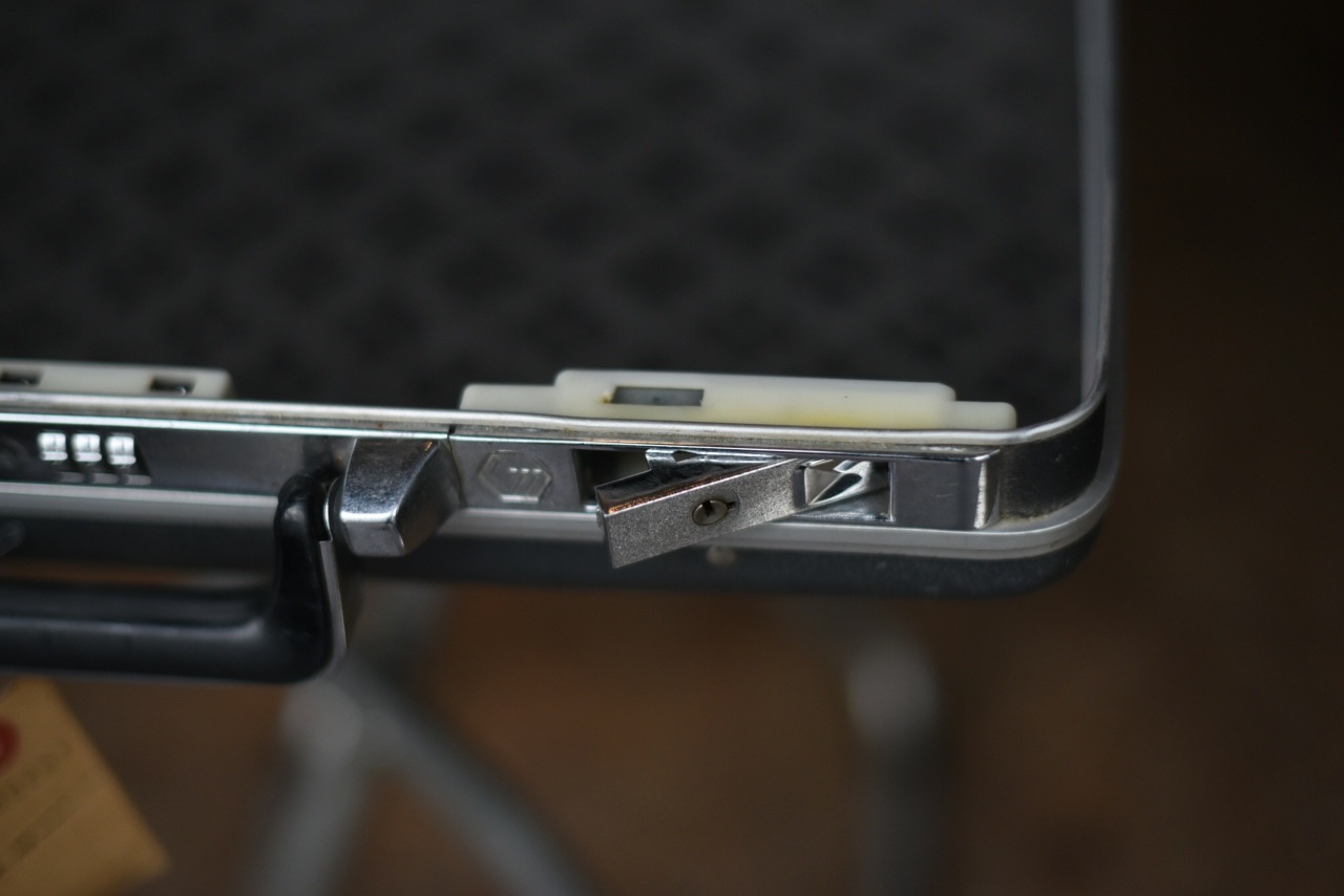 101234 UK ヴィンテージ　アタッシュケース　GOLDENMAN 　