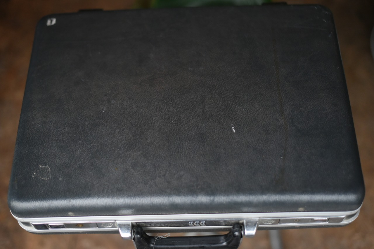 101234 UK ヴィンテージ　アタッシュケース　GOLDENMAN 　