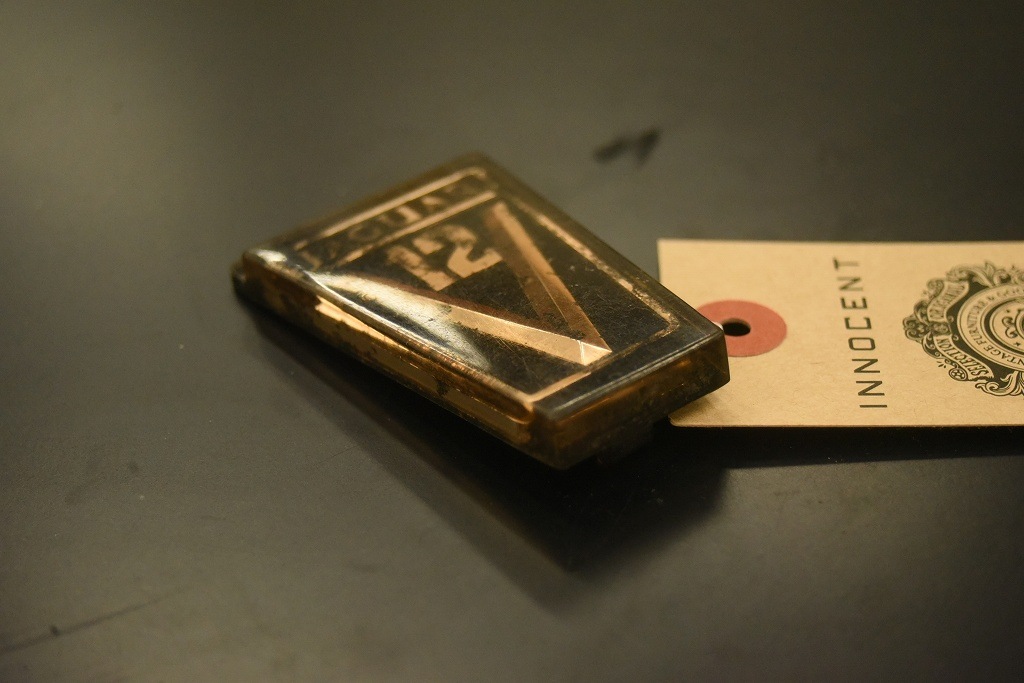 104513 ヴィンテージ 　「JAGUAR V12 ジャガー」　 旧車　エンブレム　英国 MADE IN ENGLAND