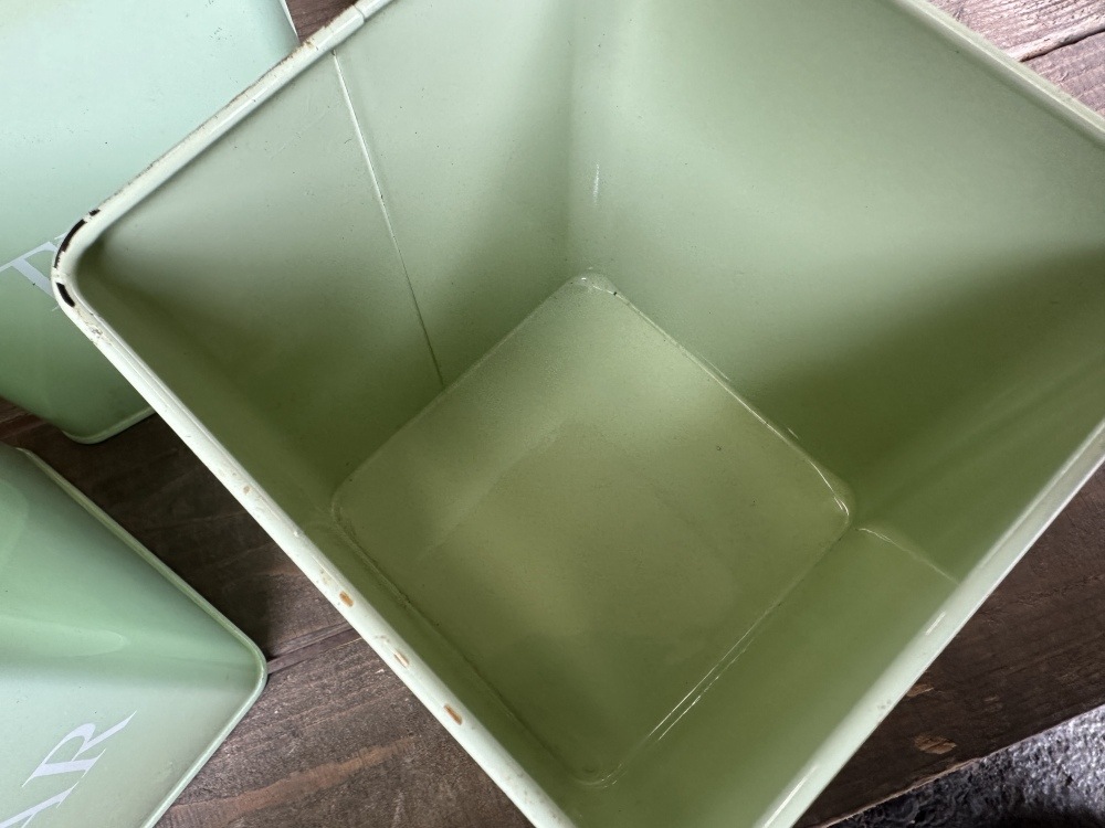 108439 ヴィンテージ キャニスター 缶  キッチン雑貨 3つセット