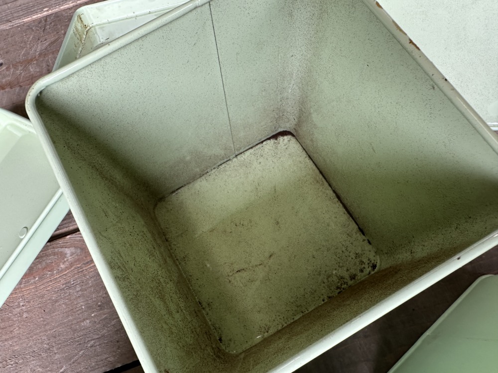 108439 ヴィンテージ キャニスター 缶  キッチン雑貨 3つセット