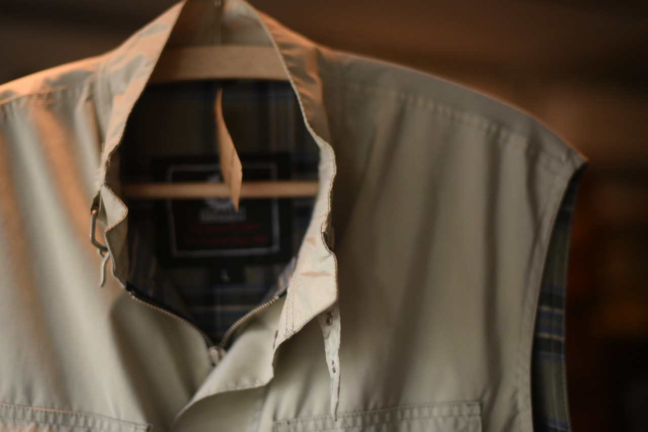 102130 ベルスタッフ　BELSTAFF　ベスト　　MADE IN ENGLAND　 L SIZE