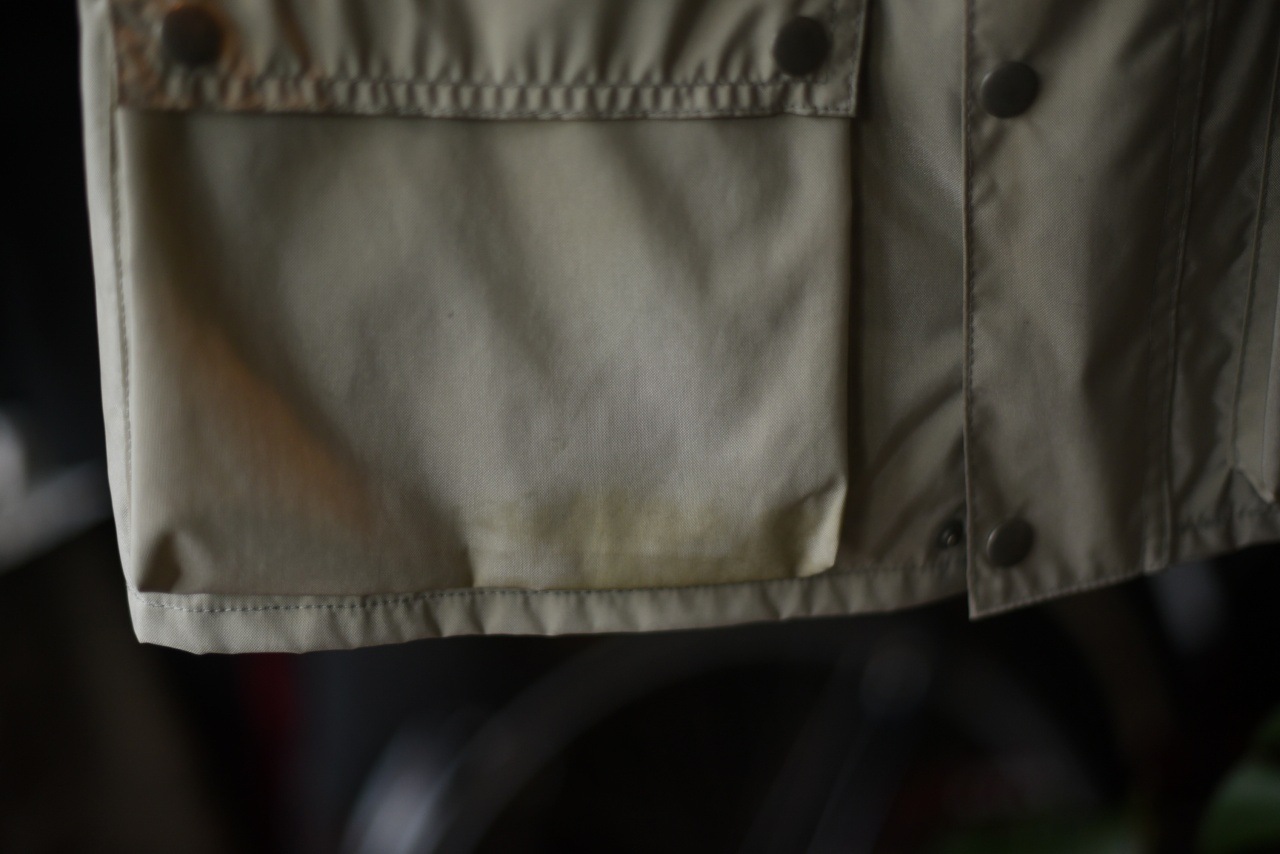 102130 ベルスタッフ　BELSTAFF　ベスト　　MADE IN ENGLAND　 L SIZE