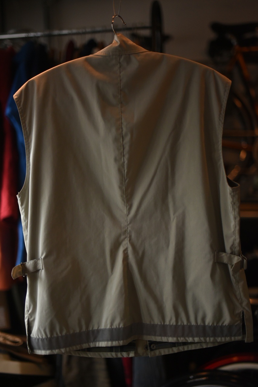 102130 ベルスタッフ　BELSTAFF　ベスト　　MADE IN ENGLAND　 L SIZE