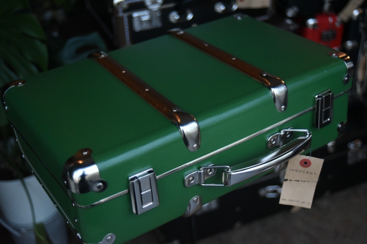 5534 40cm M グリーン 「KAZETO社」　トランクケース 90年以上の歴史を誇るチェコの伝統的トランクメーカー　