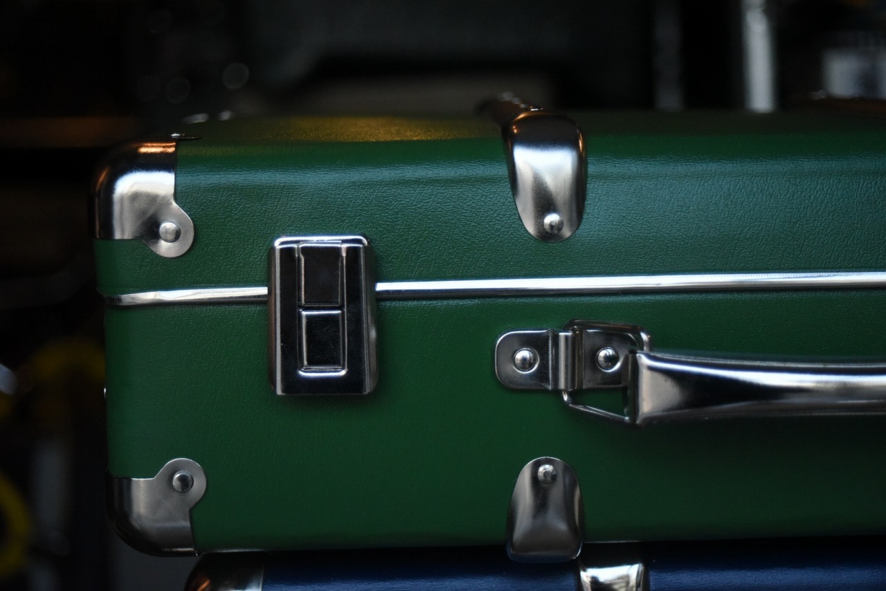 5534 40cm M グリーン 「KAZETO社」　トランクケース 90年以上の歴史を誇るチェコの伝統的トランクメーカー　