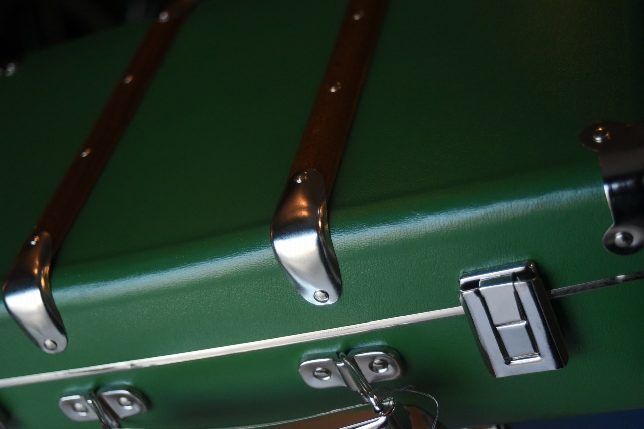 5534 40cm M グリーン 「KAZETO社」　トランクケース 90年以上の歴史を誇るチェコの伝統的トランクメーカー　