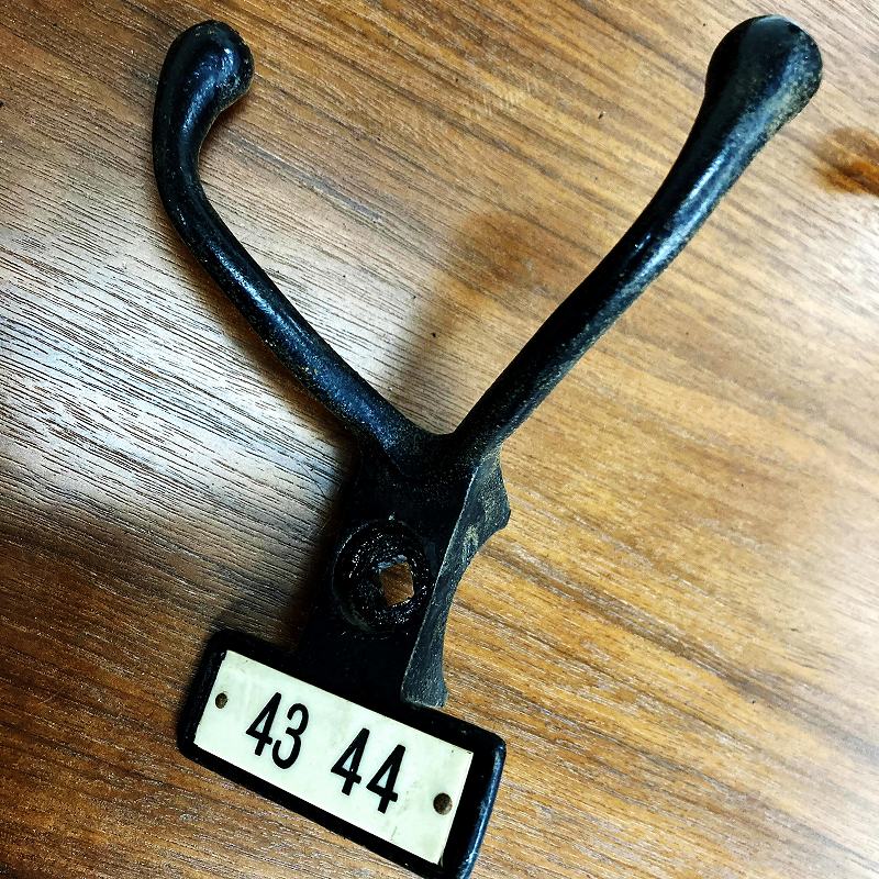 A0009 ヴィンテージ アイアン フック　ウォールハンガー　ダブルフック