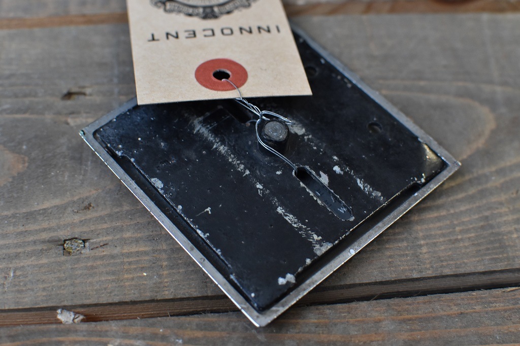 106874　ヴィンテージ　 「AA」 カーバッチ エンブレム