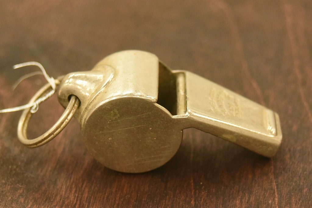 104488 ヴィンテージ ホイッスル　真鍮製　ブラス　英国 MADE IN ENGLAND