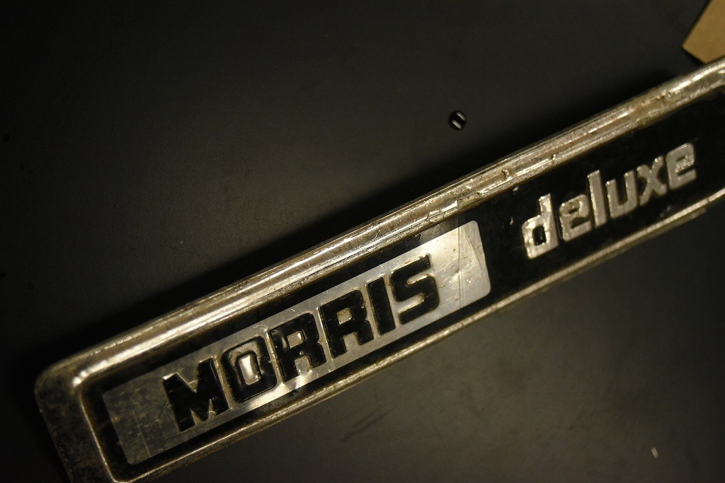 104503 ヴィンテージ 　「MORRIS deluxe モーリス」　 旧車　エンブレム　英国 MADE IN ENGLAND