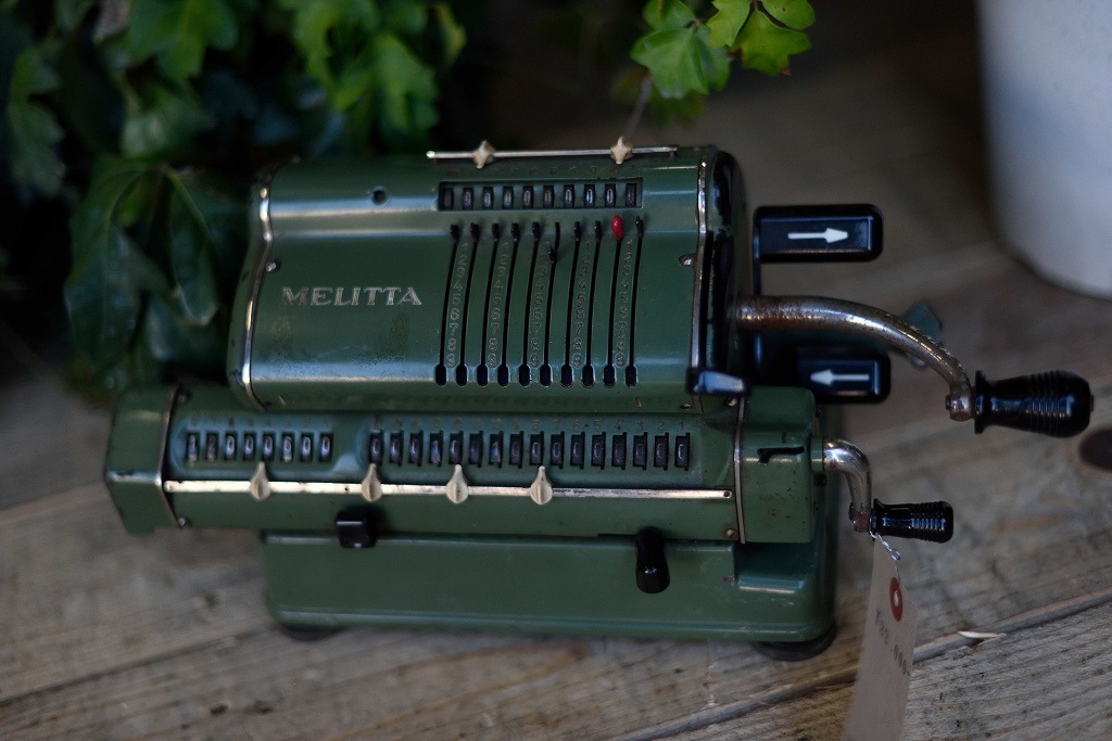 104877 ヴィンテージ　「MELITTA CALCULATOR」　計算機　ドイツ製 MADE IN GERMANY